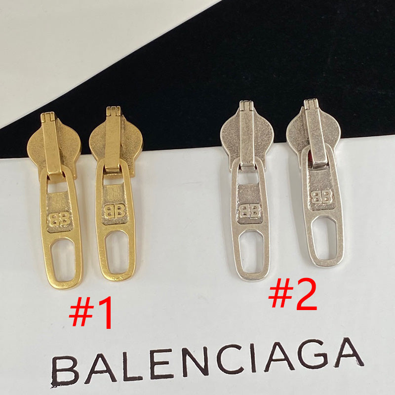 14J132EDE Stylish Earrings