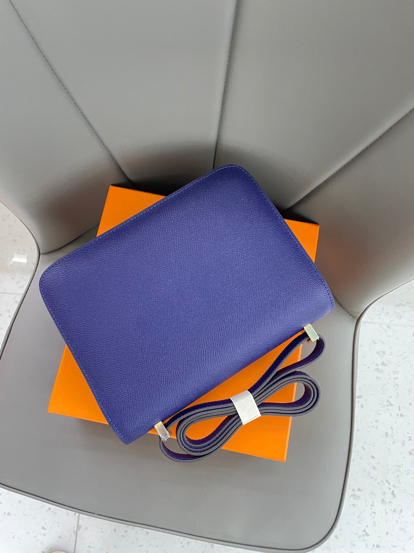 155NH66BDE Stylish leather bag