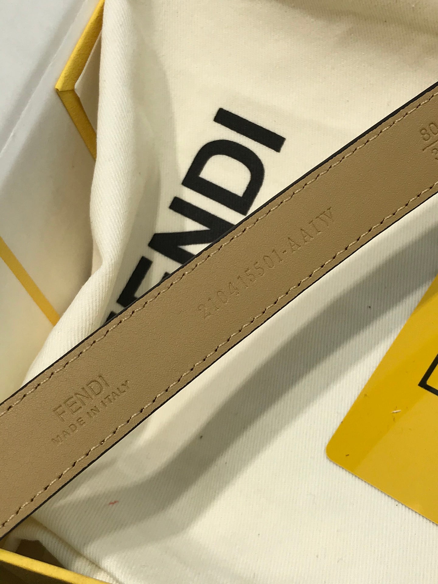 14F76PDE Stylish  High quality belt With full package