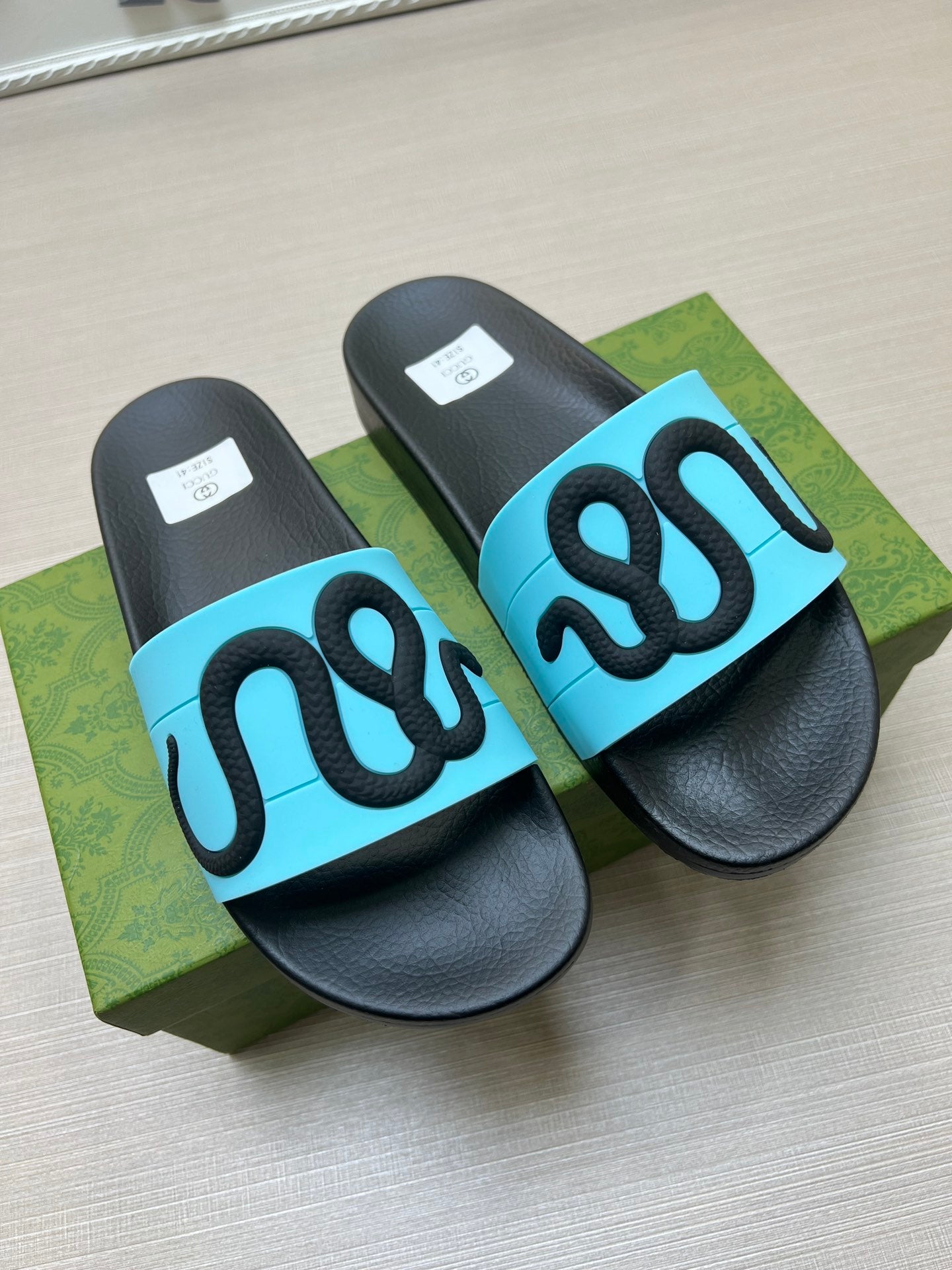 5LB217ZDE Stylish Slippers