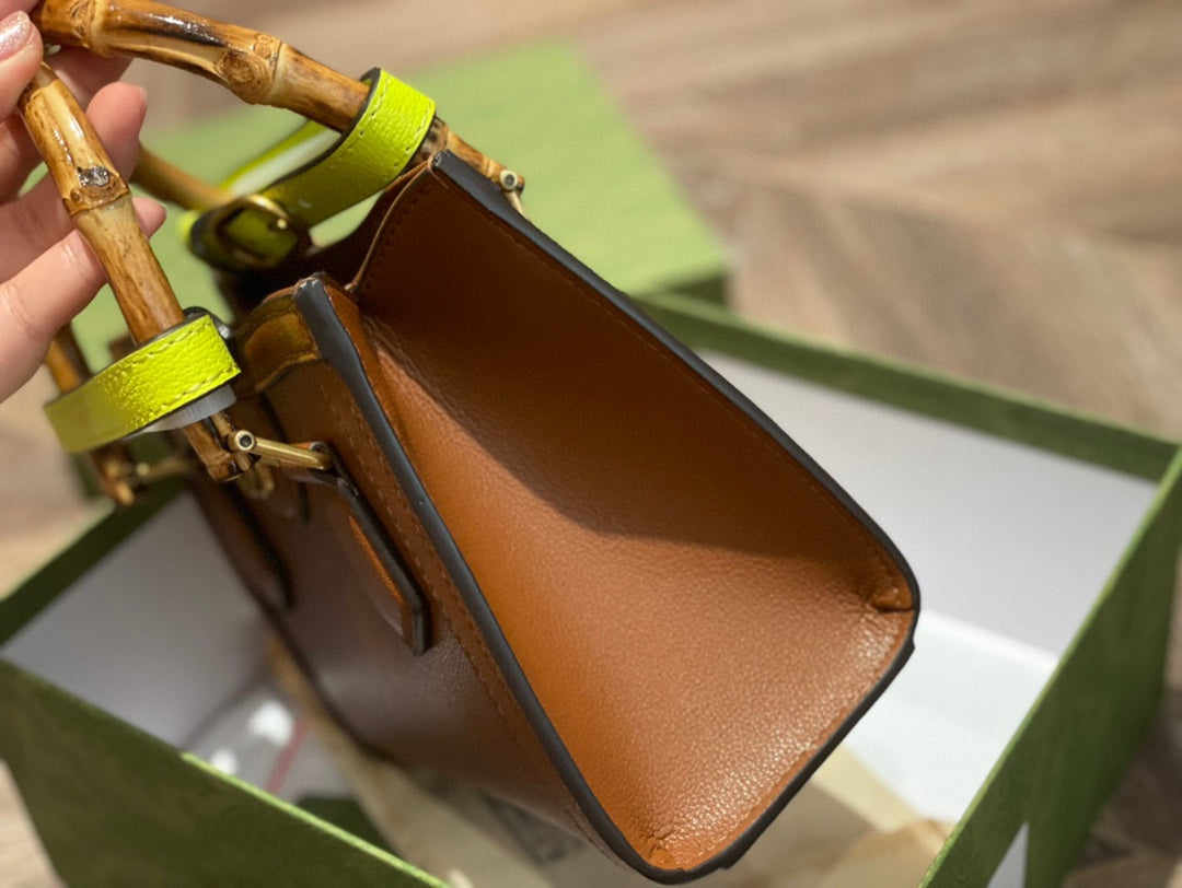 1XB118BDE Stylish leather bag 