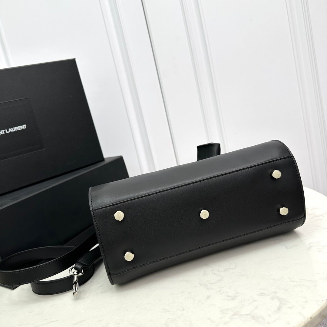 1XSL269BDE Stylish leather bag 