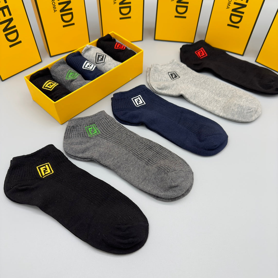 135RF4SDE Stylish socks（5 pairs）