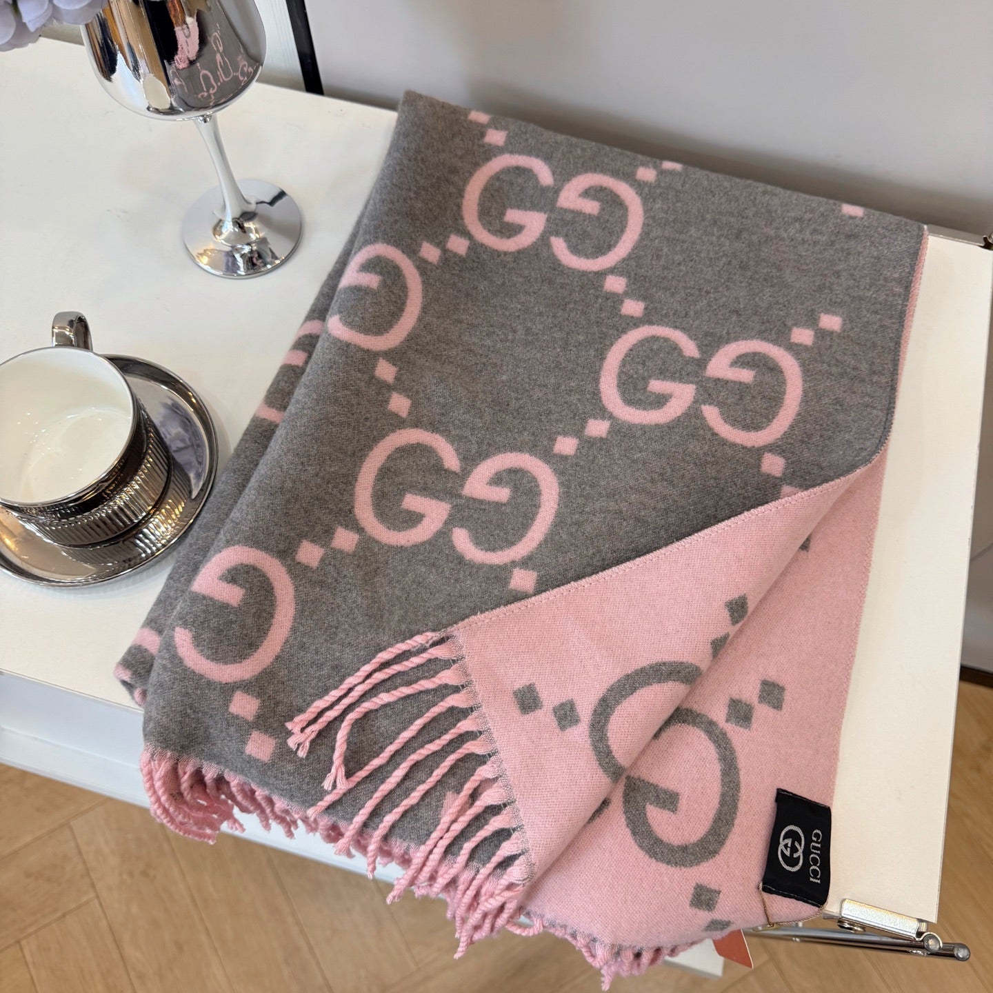 185ZB30WDE Stylish Winter Scarves