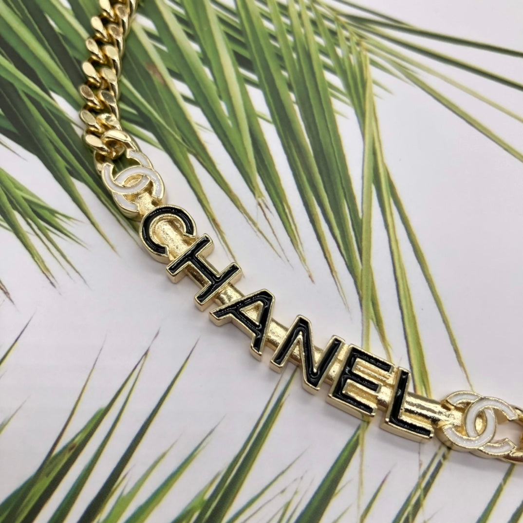 14C907XDE Stylish Necklaces