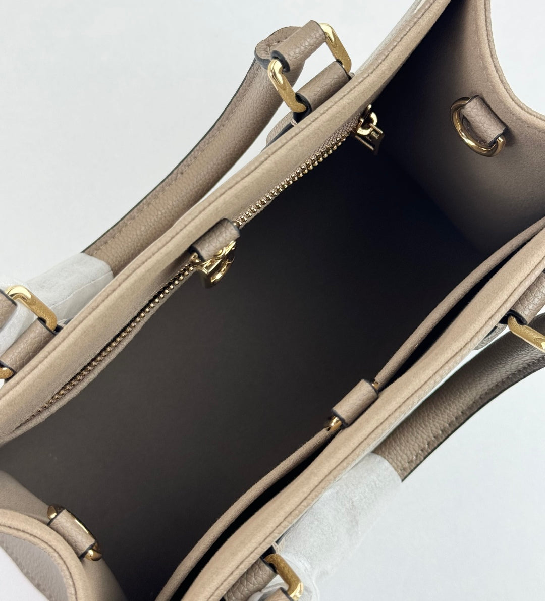 175RE8BDE Stylish leather bag