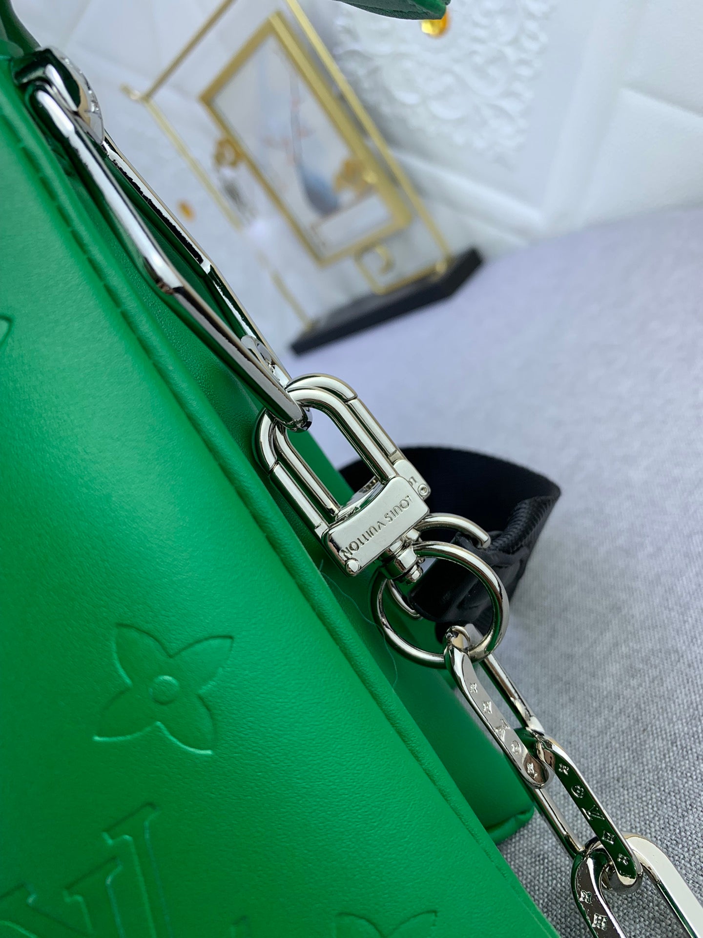 2XE40BDE Stylish leather bag 