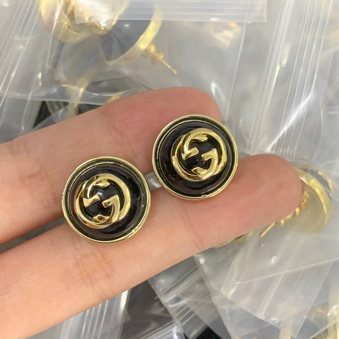 84B78EDE Stylish Earrings