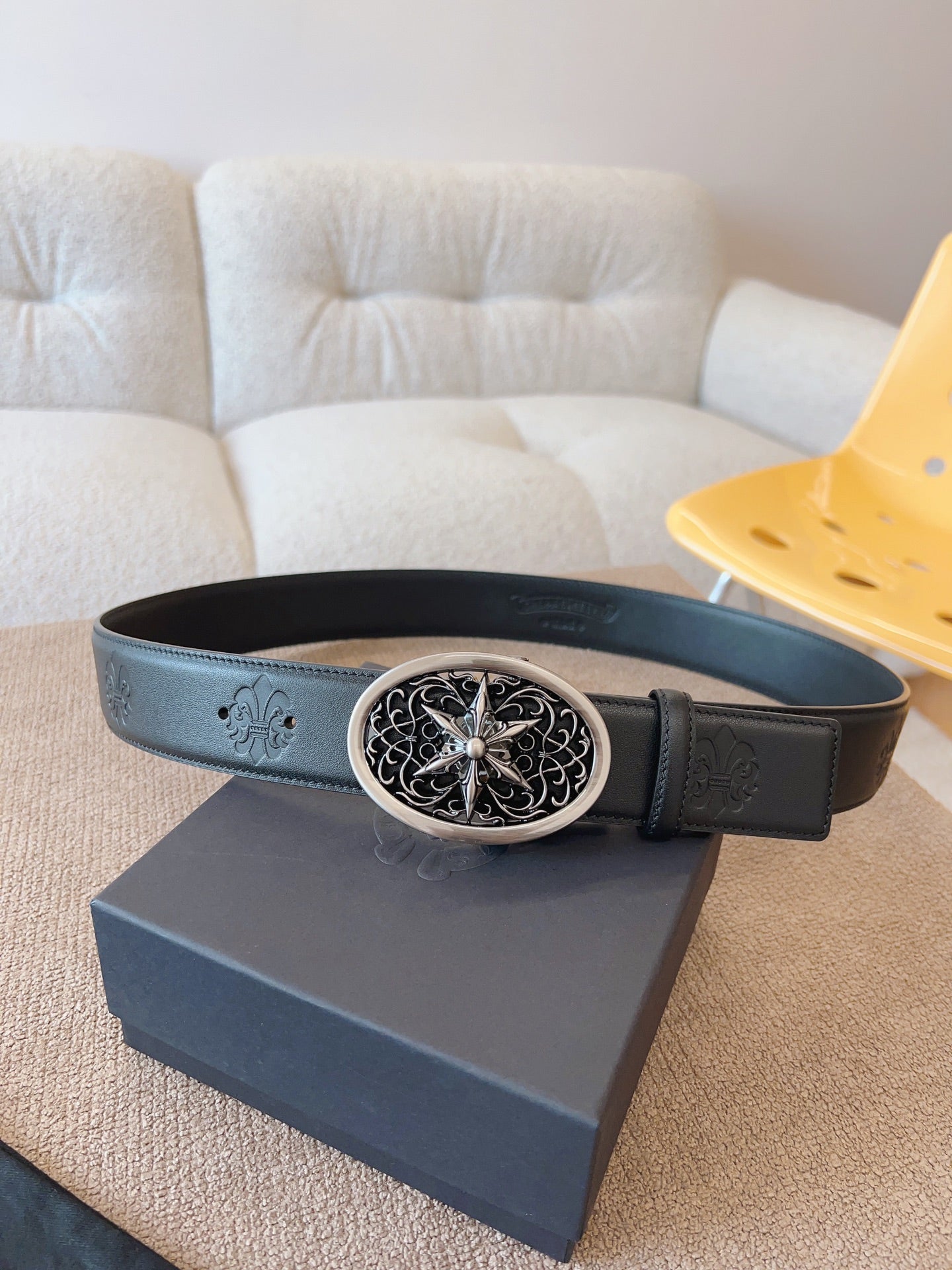 255RA17PDE Stylish  High quality belt With full package