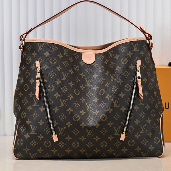 155NE29BDE Stylish leather bag