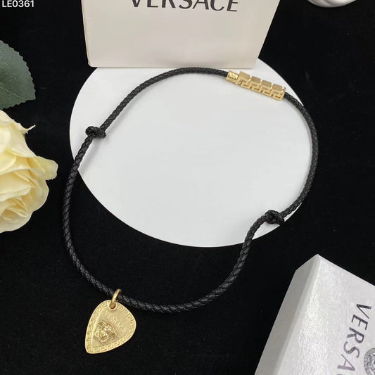 175RV55XDE Stylish  Necklaces