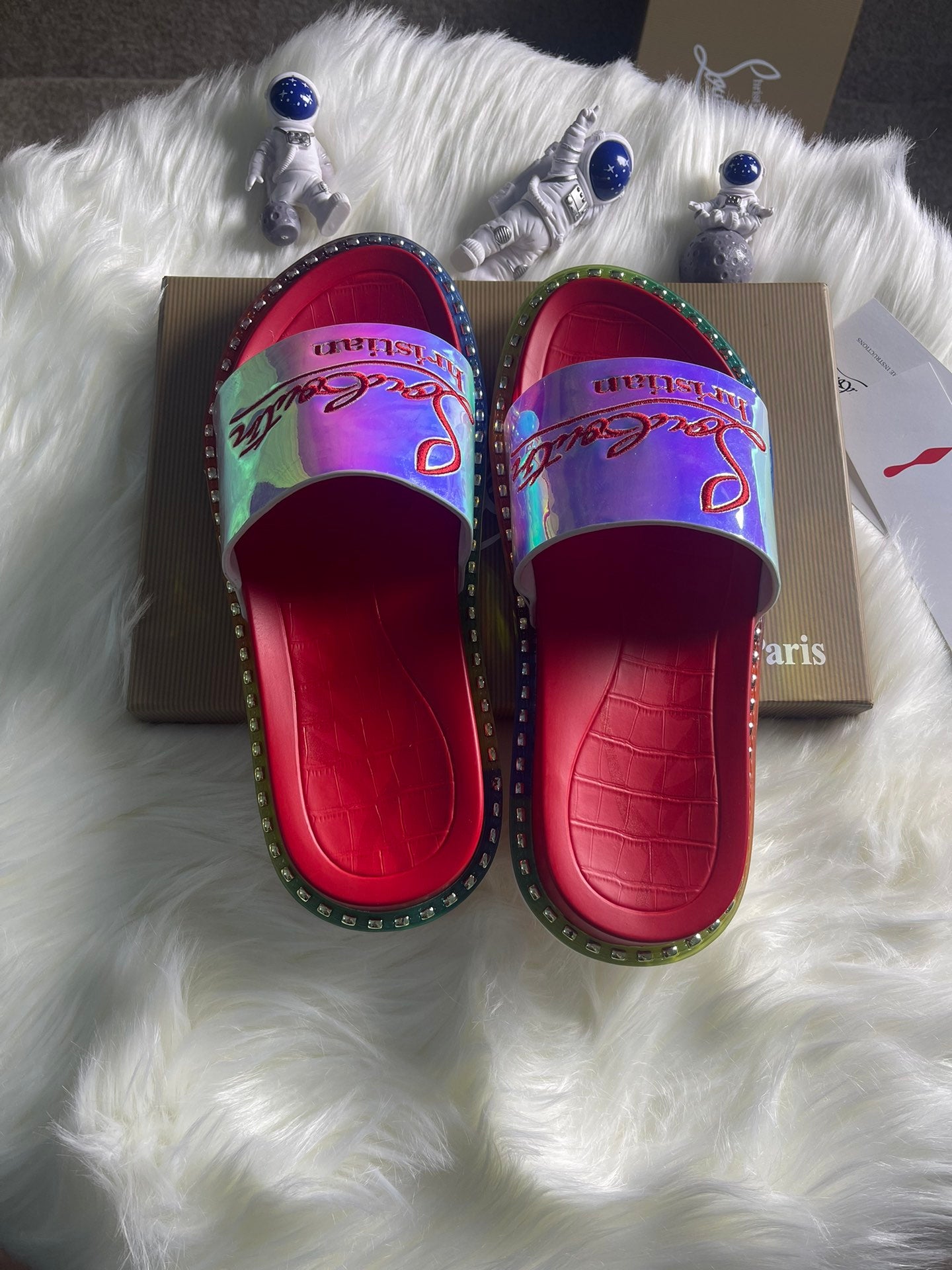 J4A24ZDE Stylish Slippers