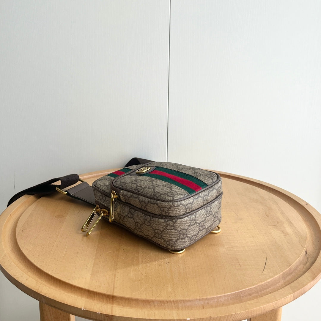 175NB10BDE Stylish leather bag