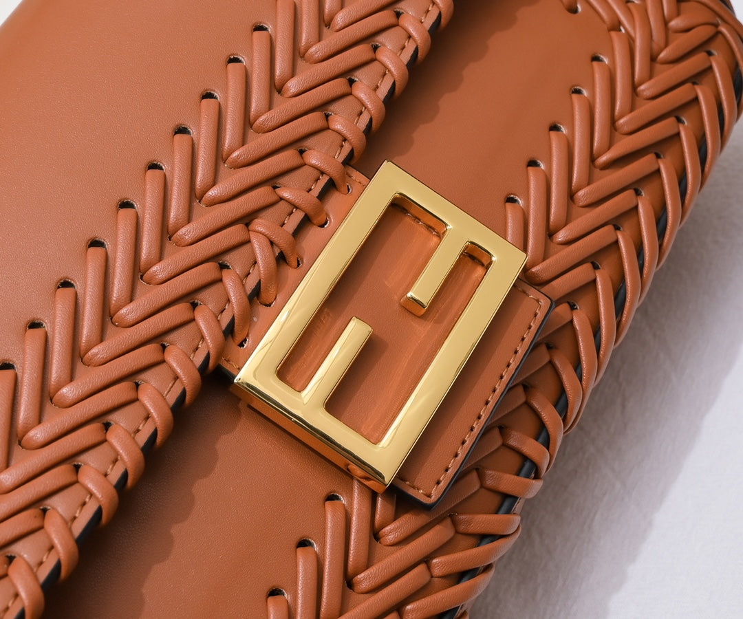 1XF94BDE Stylish leather bag 