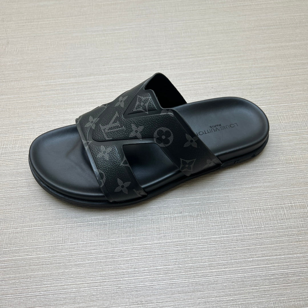 54E111ZDE Stylish slippers