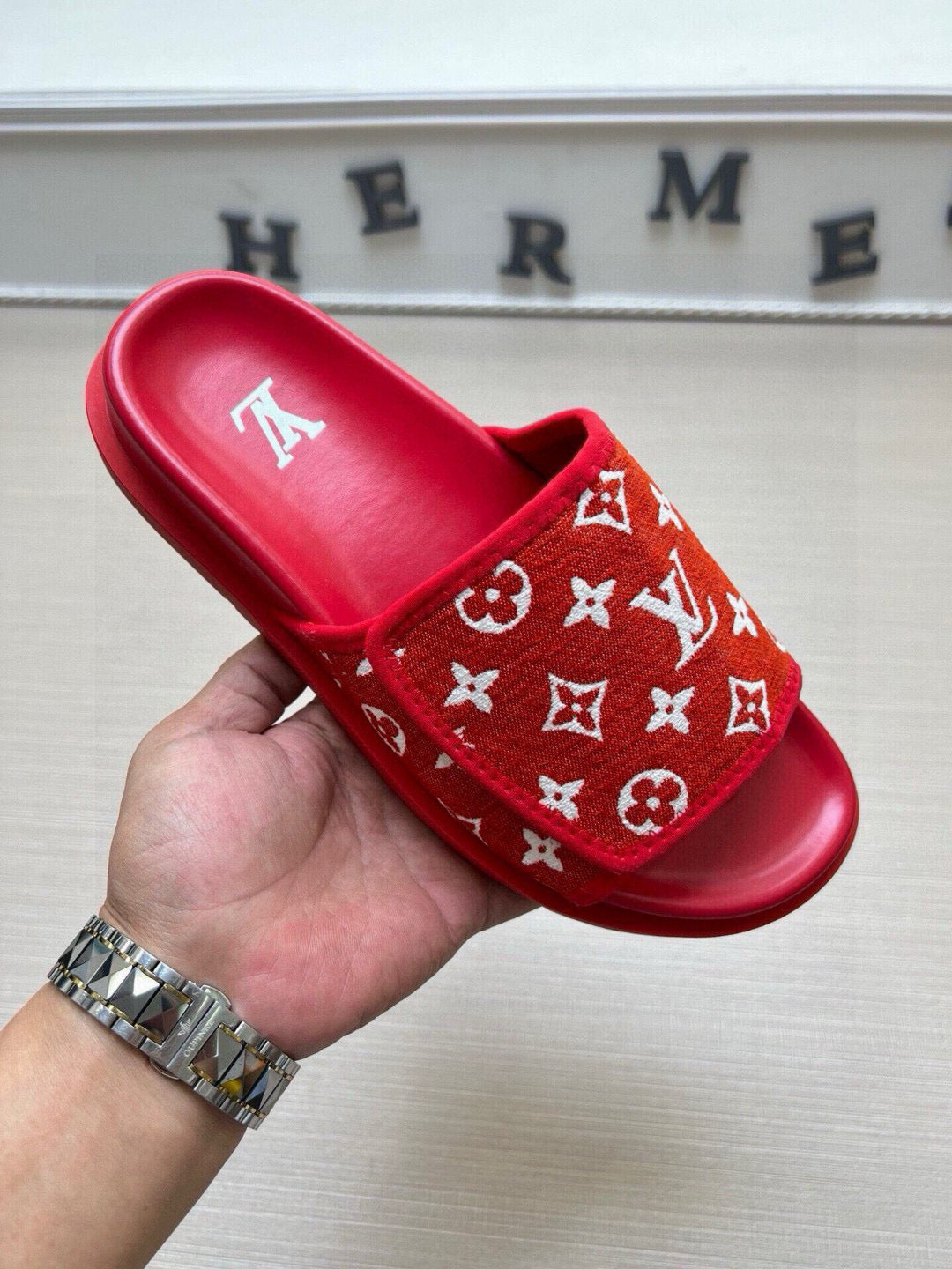 5QE4ZDE Stylish Slippers