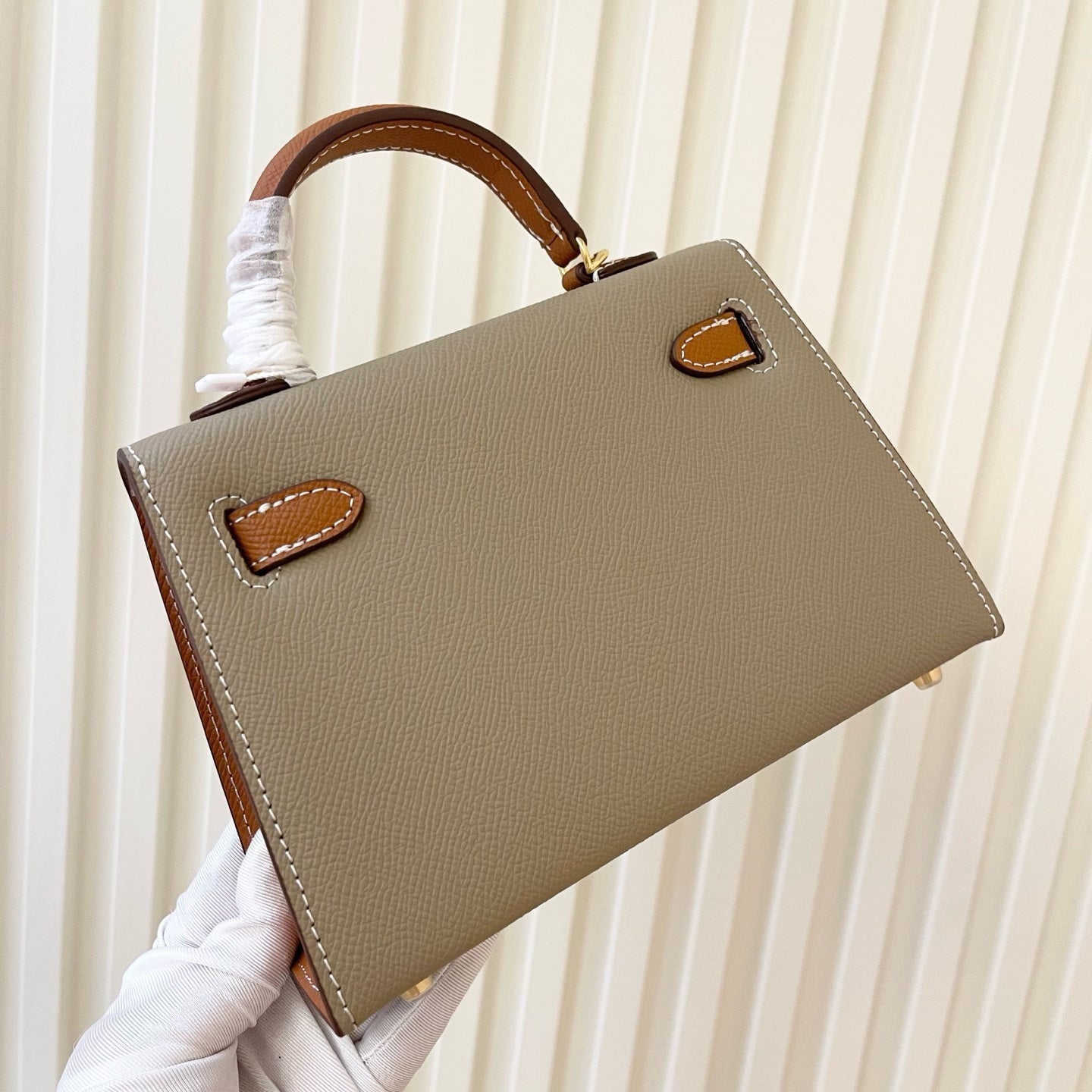 2WH25BDE Stylish leather bag