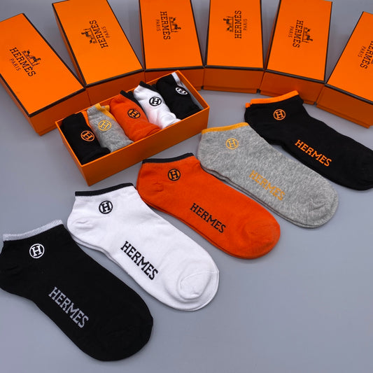 235QH587SDE Stylish socks(5 pairs )