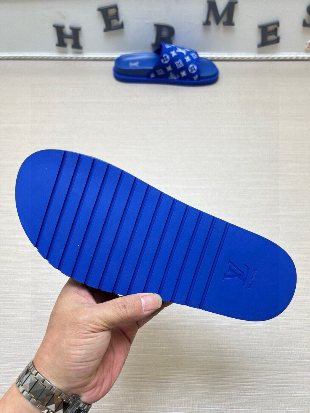 5QE4ZDE Stylish Slippers