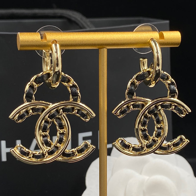 14C486EDE Stylish Earrings