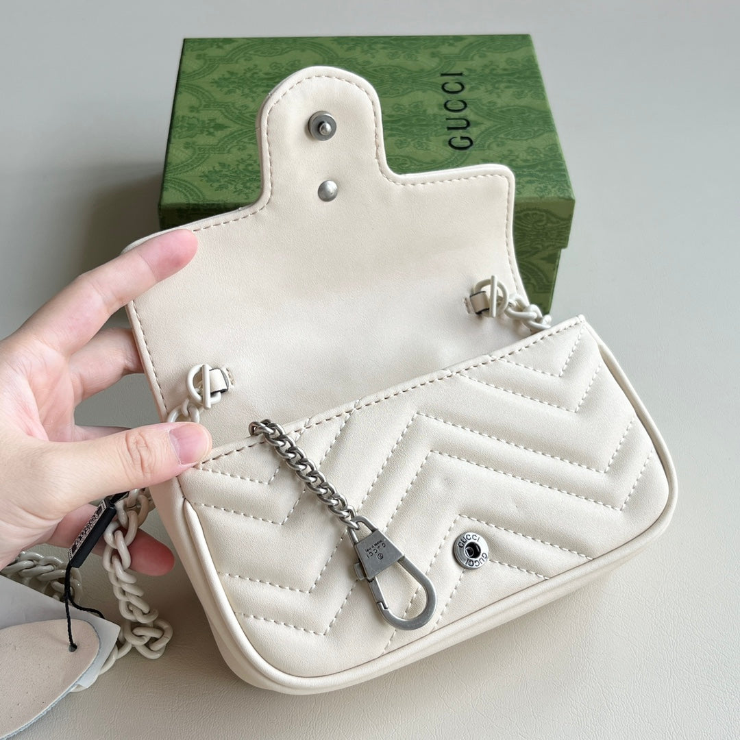 1XB53BDE Stylish leather bag