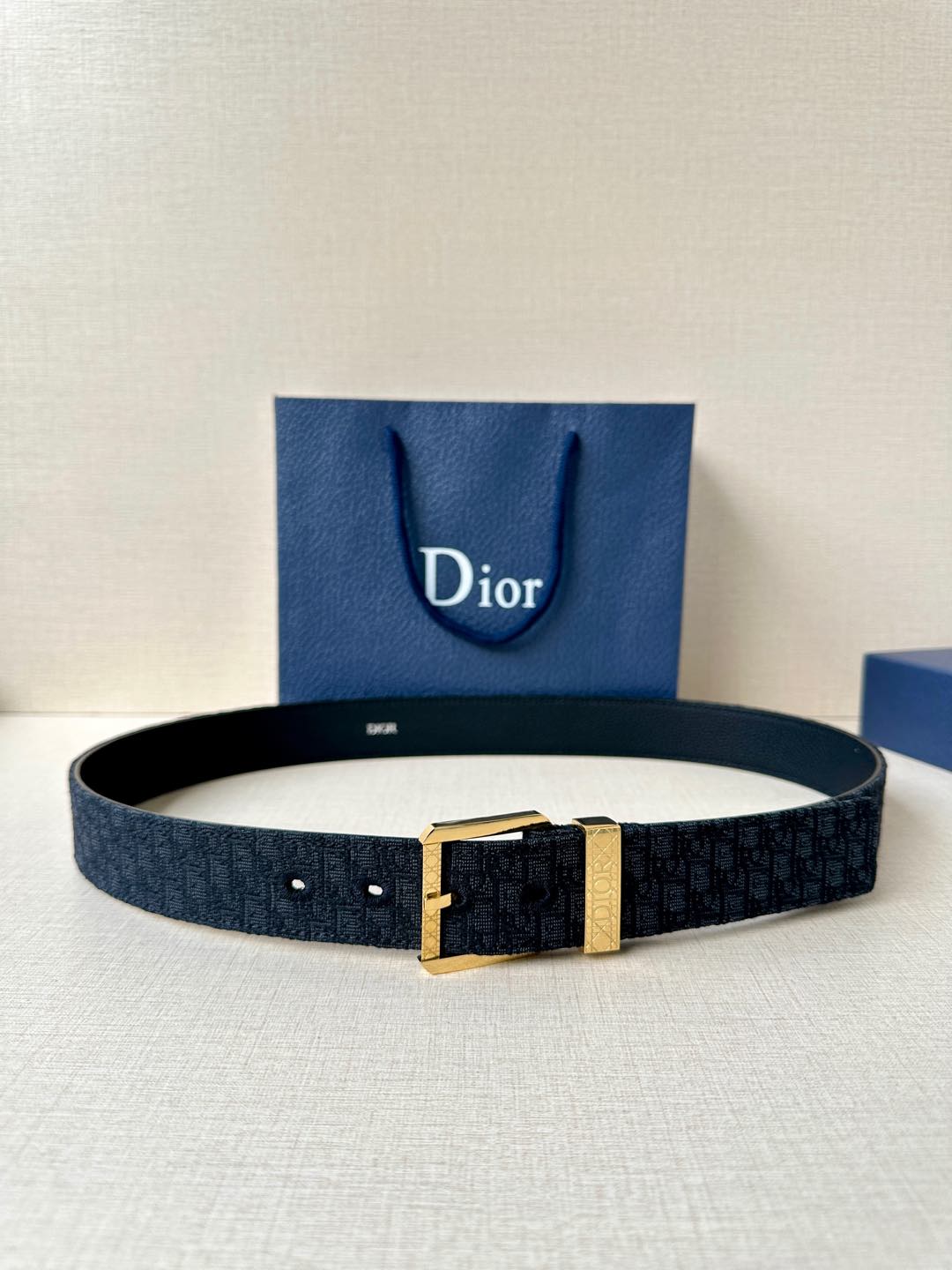 1WD156PDE Stylish  High quality belt With full package
