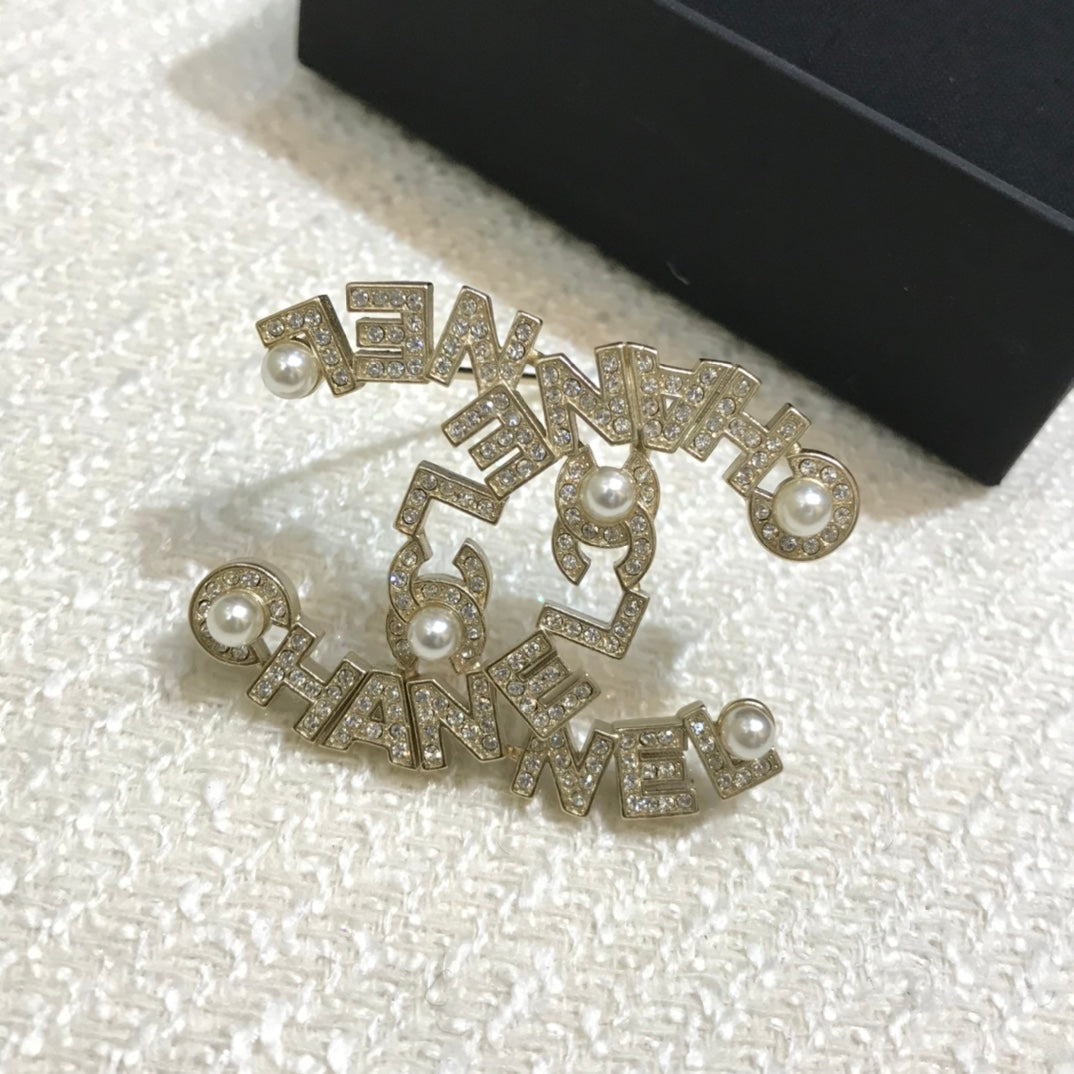 14C382XDE Stylish Brooch
