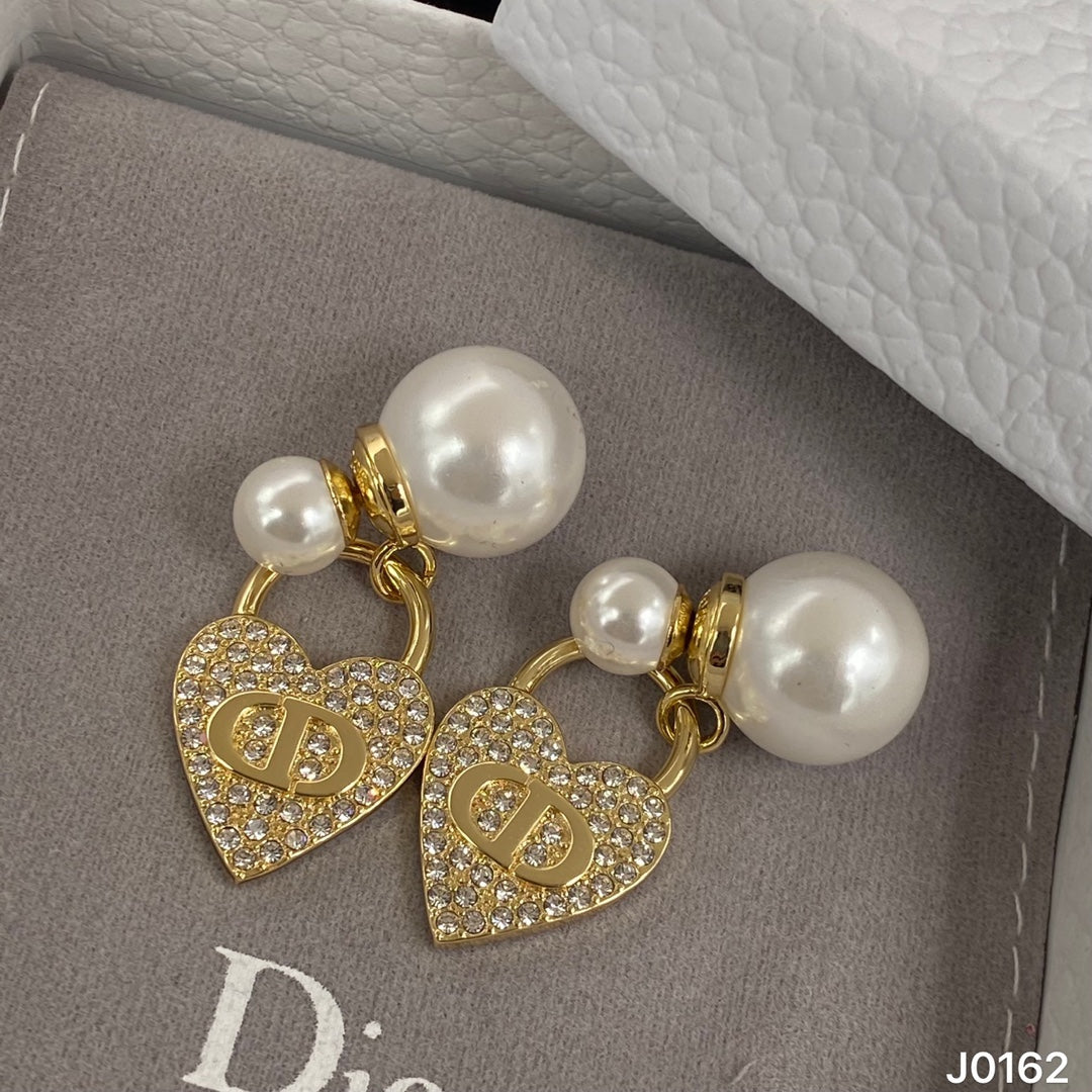 1YD219EDE Stylish Earrings