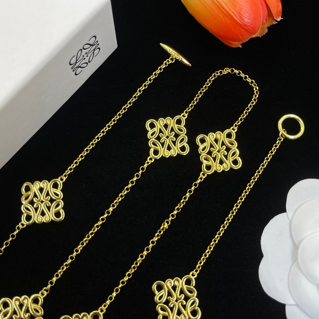14A755KDE Stylish Necklaces