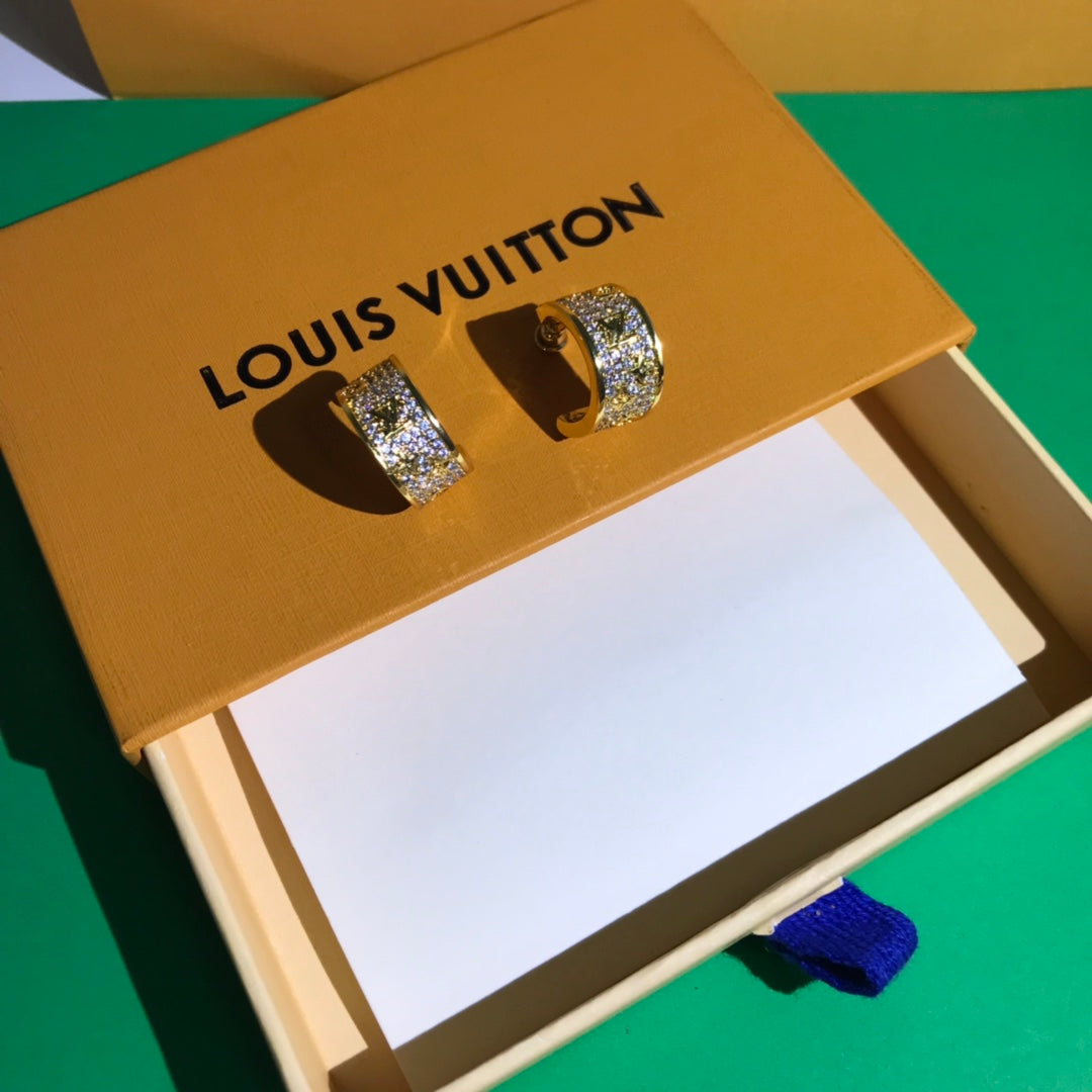 1YE351EDE Stylish Earrings