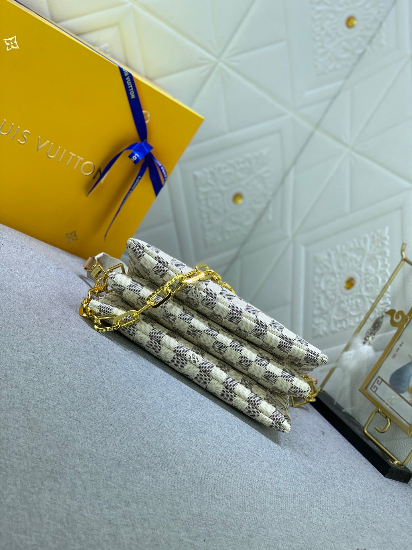 2XE40BDE Stylish leather bag 