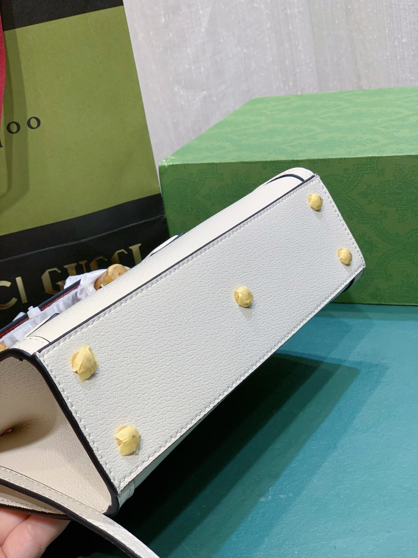 1XB114BDE Stylish leather bag 