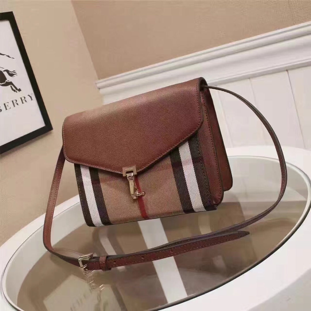 2XR342BDE Stylish leather bag 