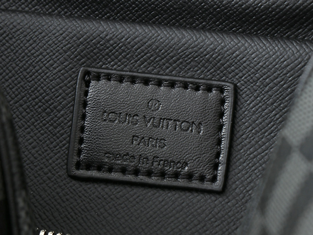 15RE69BDE Stylish leather bag