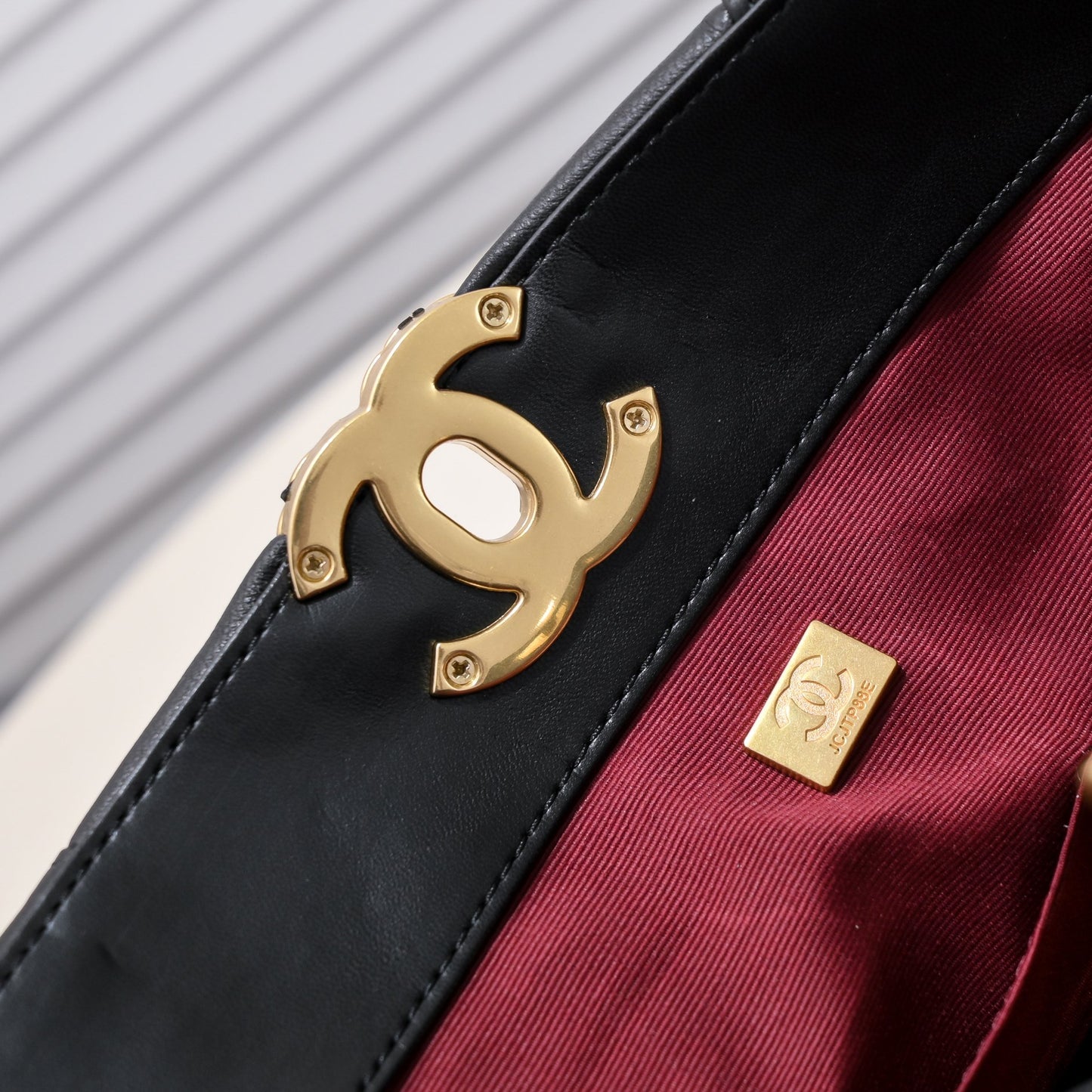 1XC41BDE Stylish leather bag 