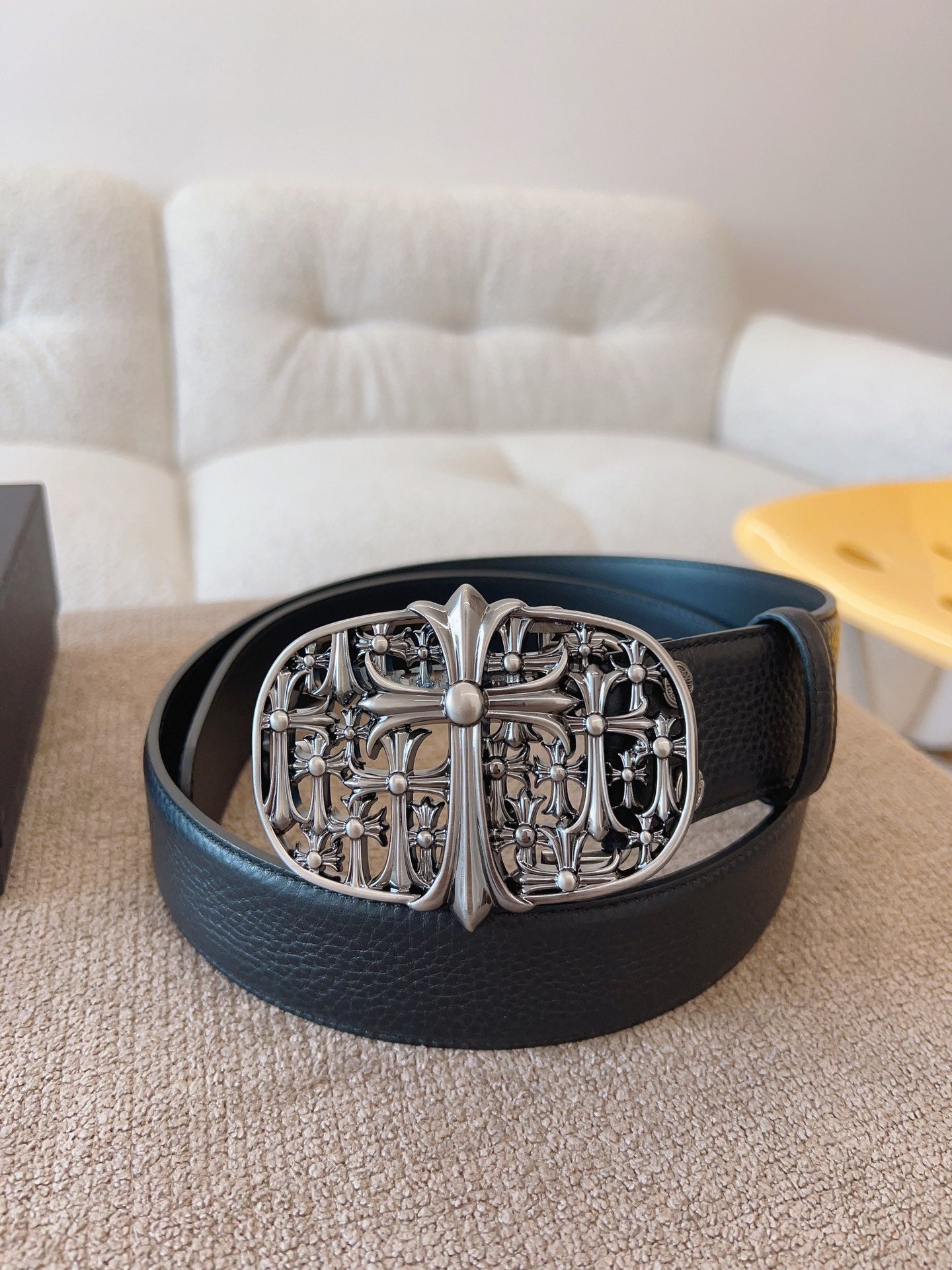 255RA14PDE Stylish  High quality belt With full package