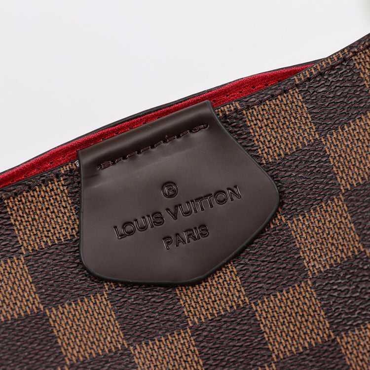 1E84BDE Stylish leather bag 