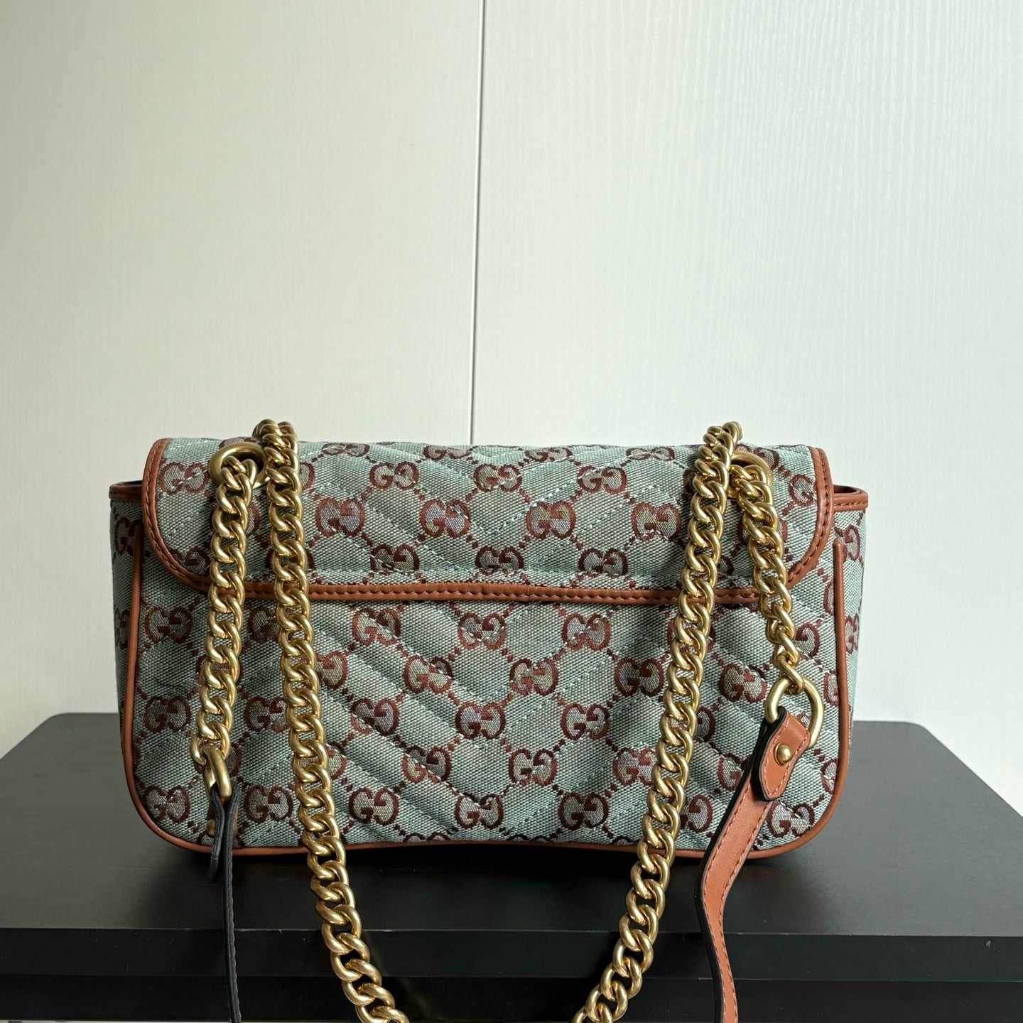 2WB30BDE Stylish bag