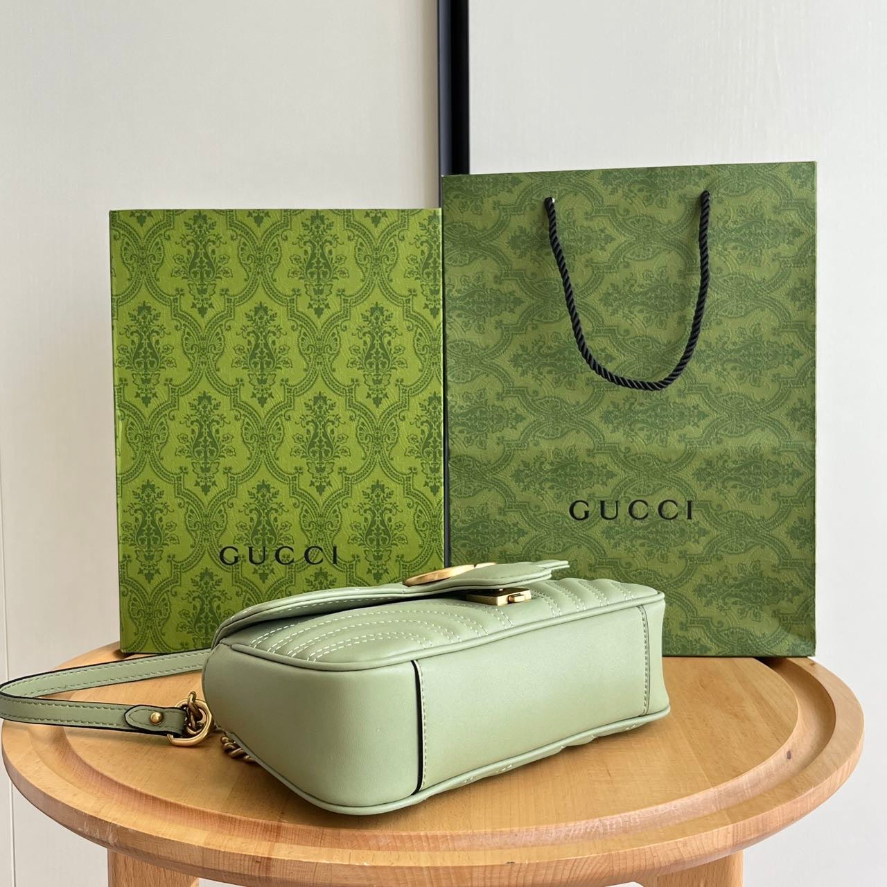 1XB283BDE Stylish leather bag 