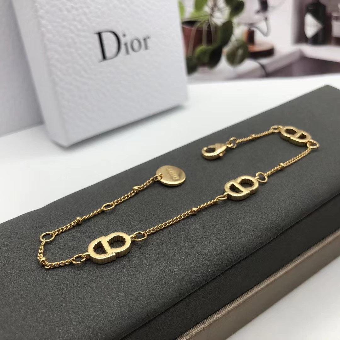 14D402KDE Stylish Bracelets