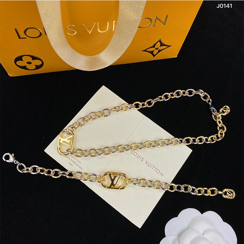 3E534XDE Stylish Bracelets