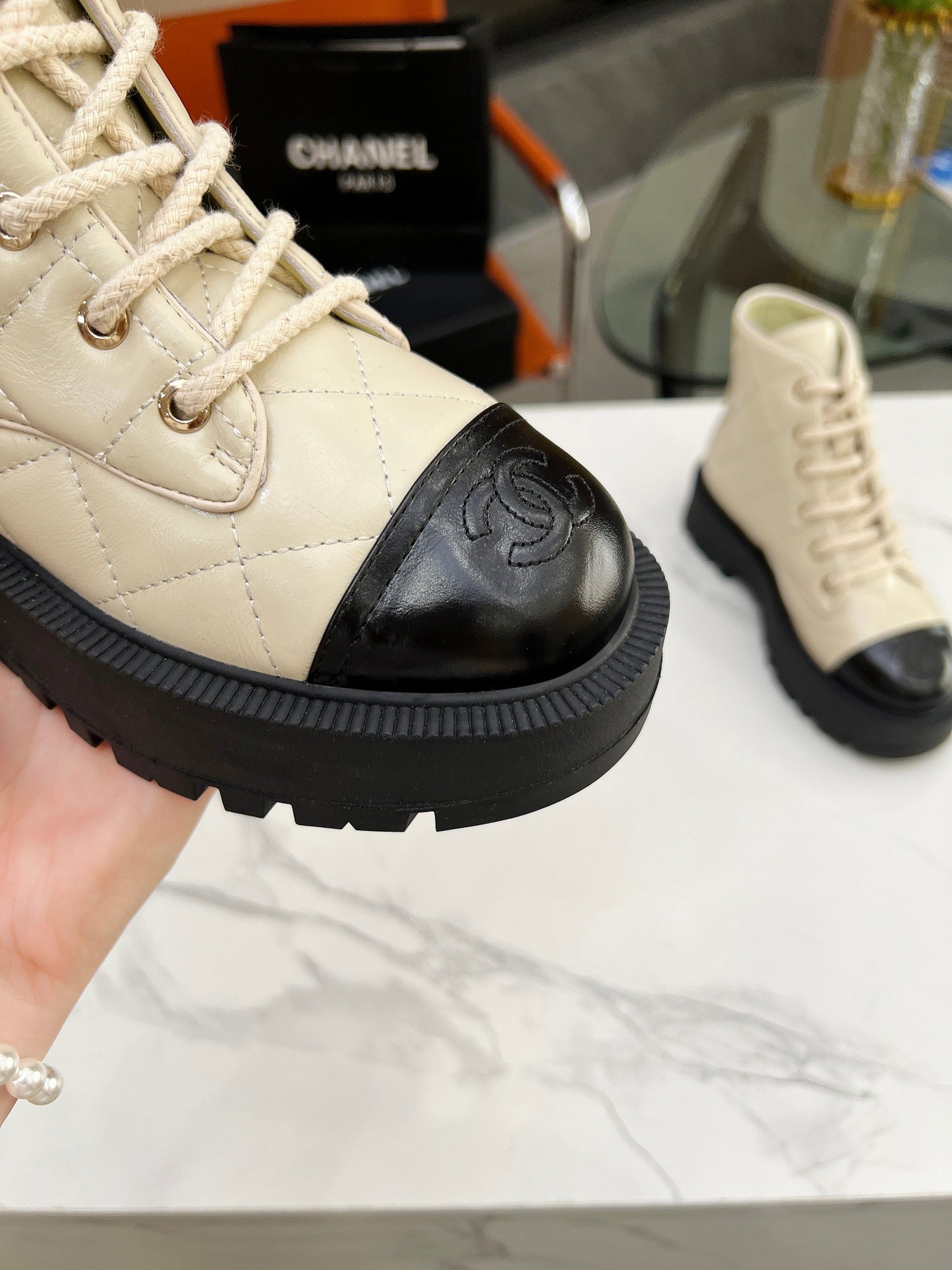 3LC4ZDE Stylish boots