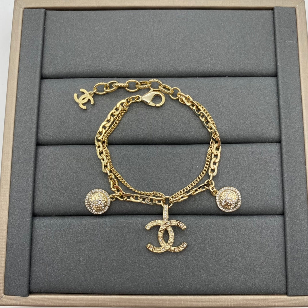 1YC233HDE Stylish Earrings Bracelets Necklaces Brooch
