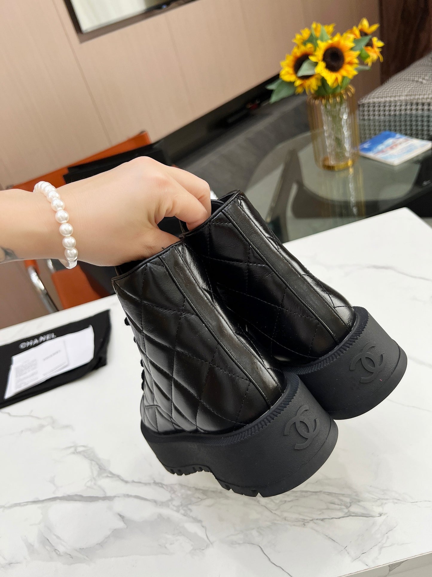 3LC4ZDE Stylish boots