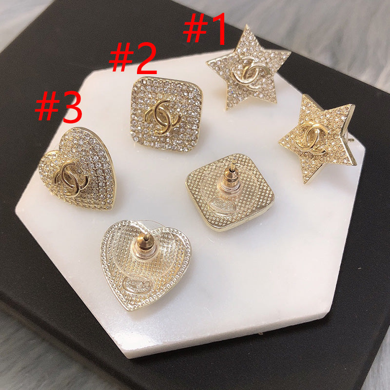 14C40EDE Stylish Earrings