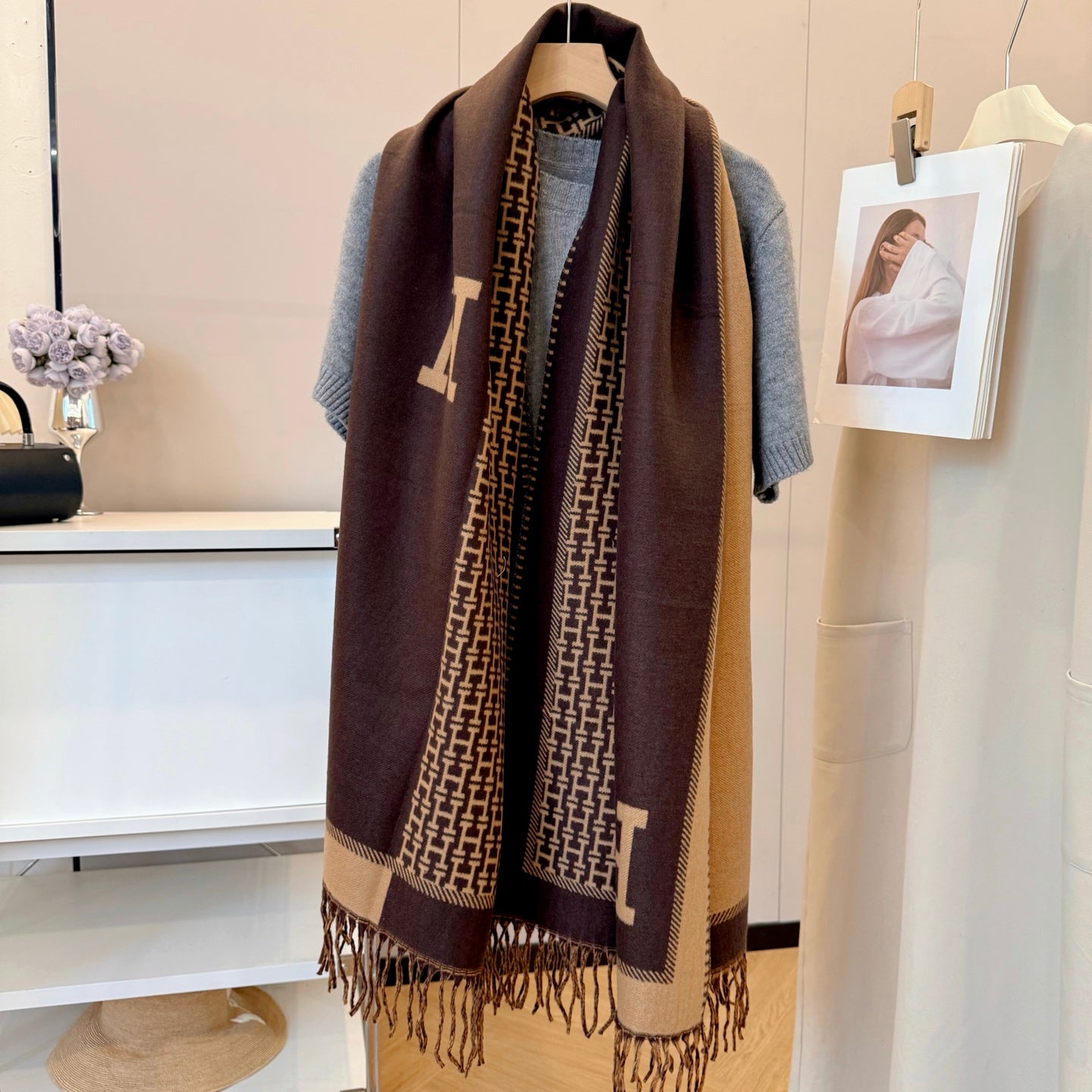 185ZH65WDE Stylish Winter Scarves