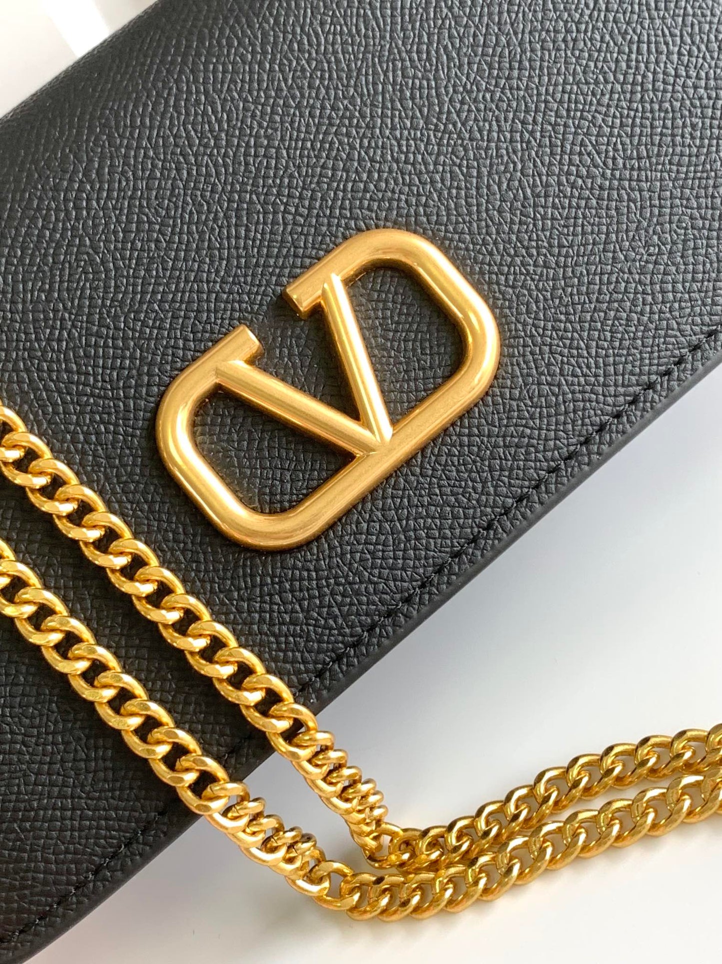 1XVL272BDE Stylish leather bag 