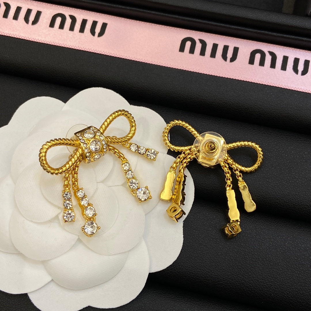 14A950EDE Stylish Earrings