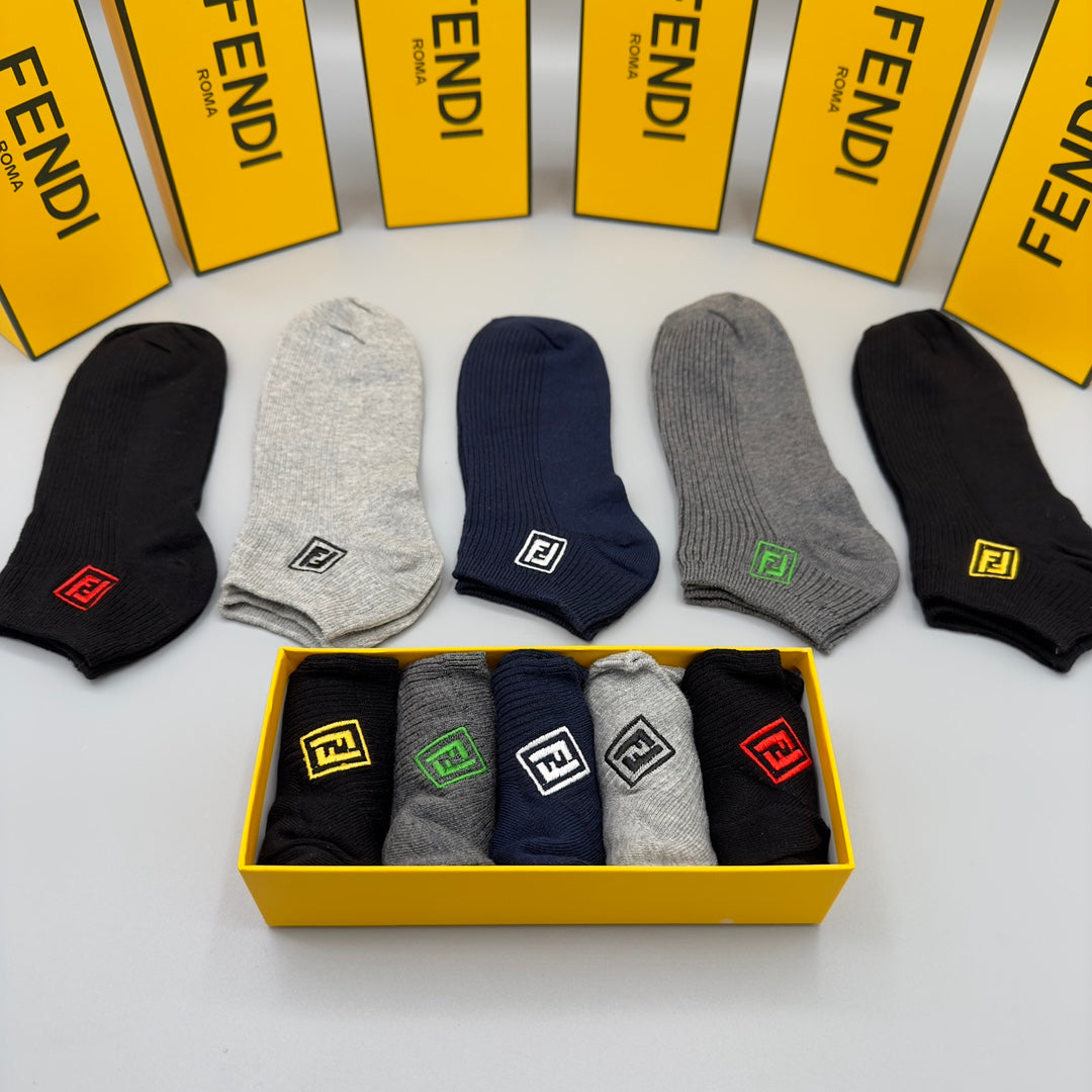 135RF4SDE Stylish socks（5 pairs）