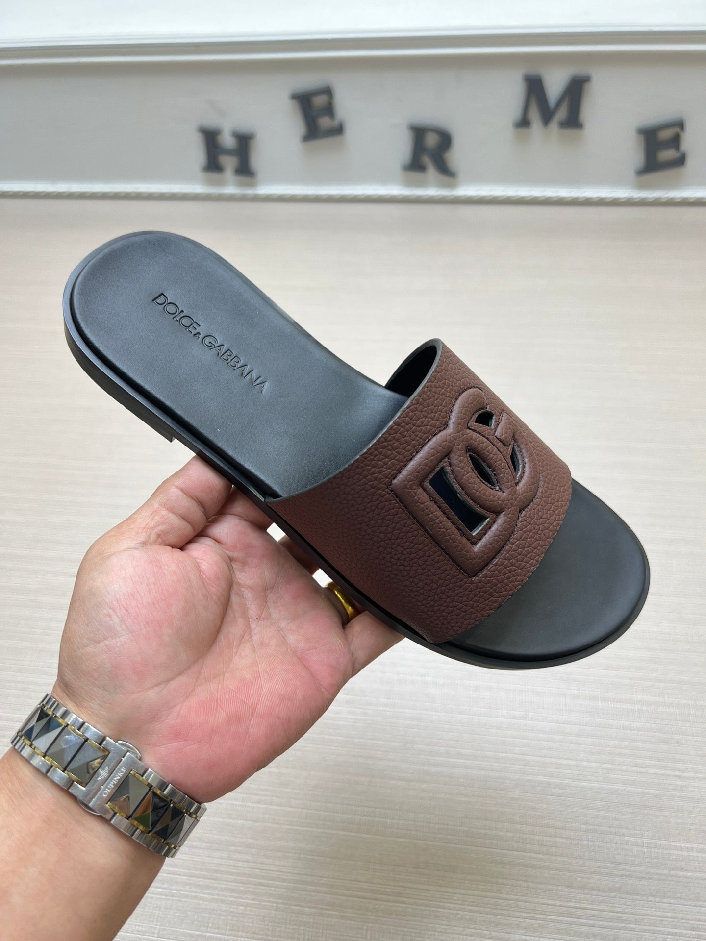 54A65ZDE Stylish slippers